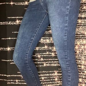 FOREVER 21 SKINNY JEANS